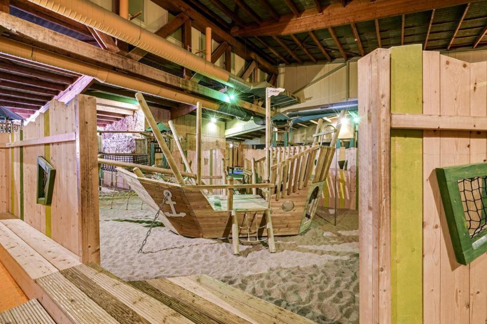 Het Familie Boshuisje - Vakantiewoning Op Prachtig Park Met Veel Faciliteiten Inc Ligbad Gramsbergen Buitenkant foto