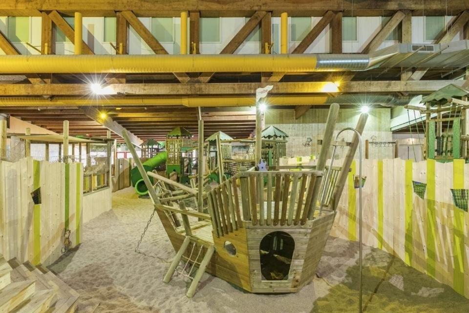 Het Familie Boshuisje - Vakantiewoning Op Prachtig Park Met Veel Faciliteiten Inc Ligbad Gramsbergen Buitenkant foto