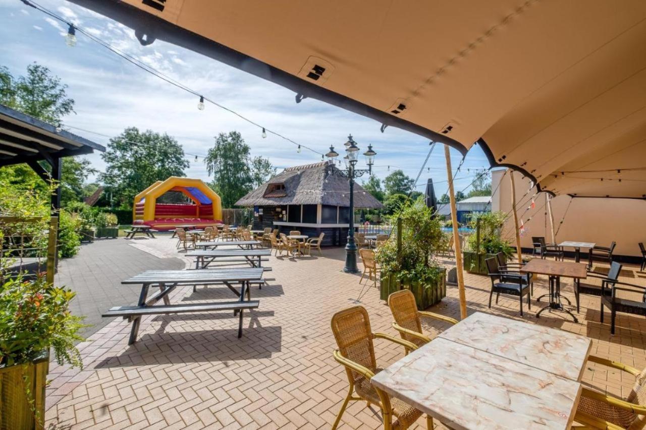 Het Familie Boshuisje - Vakantiewoning Op Prachtig Park Met Veel Faciliteiten Inc Ligbad Gramsbergen Buitenkant foto